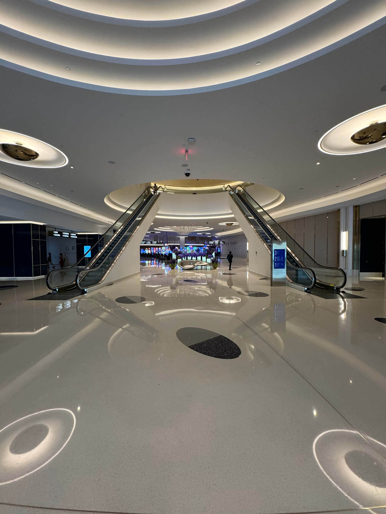 Arcon – FB Casino Escalators 1