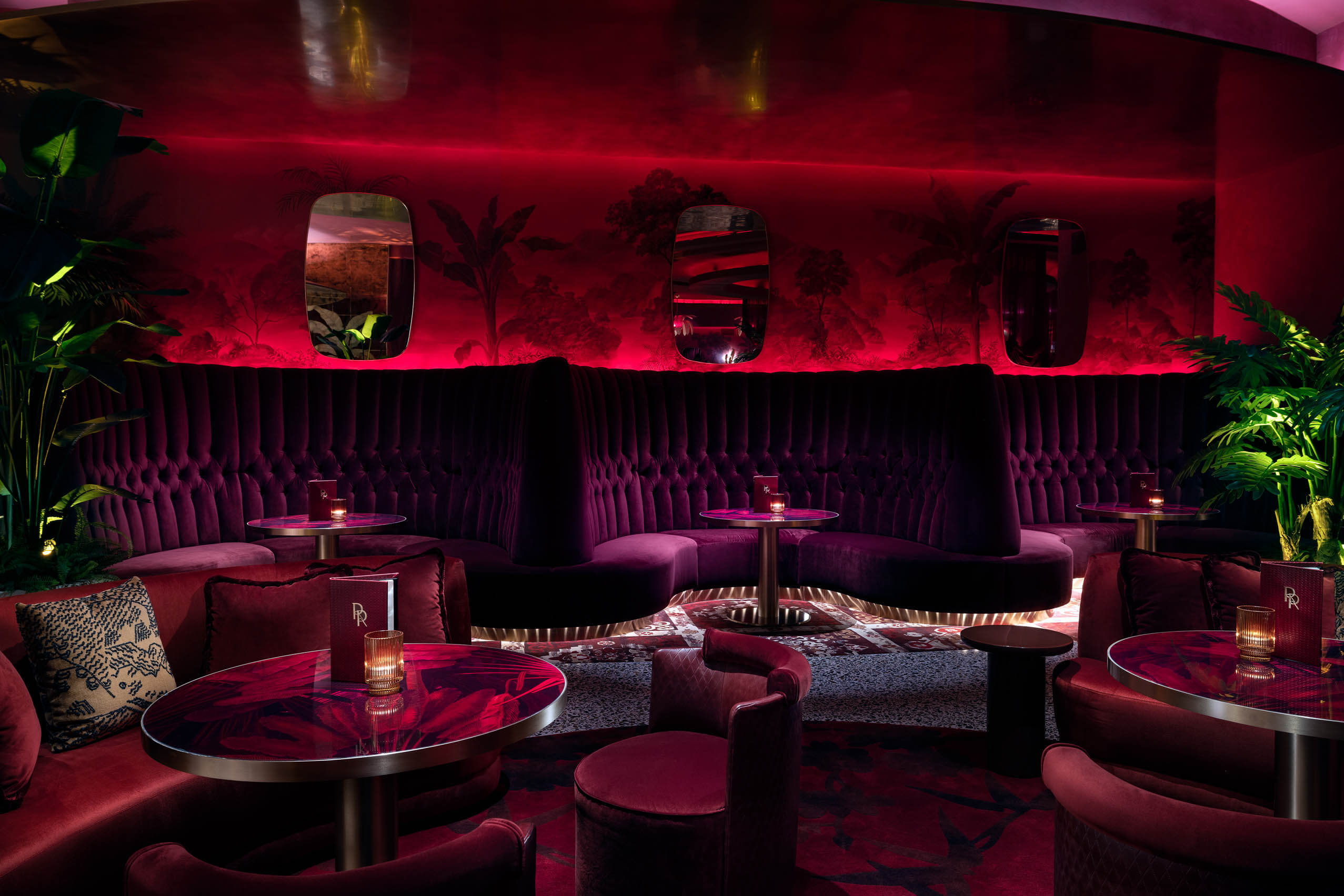 Arcon – RR Rouge Room Booths 1